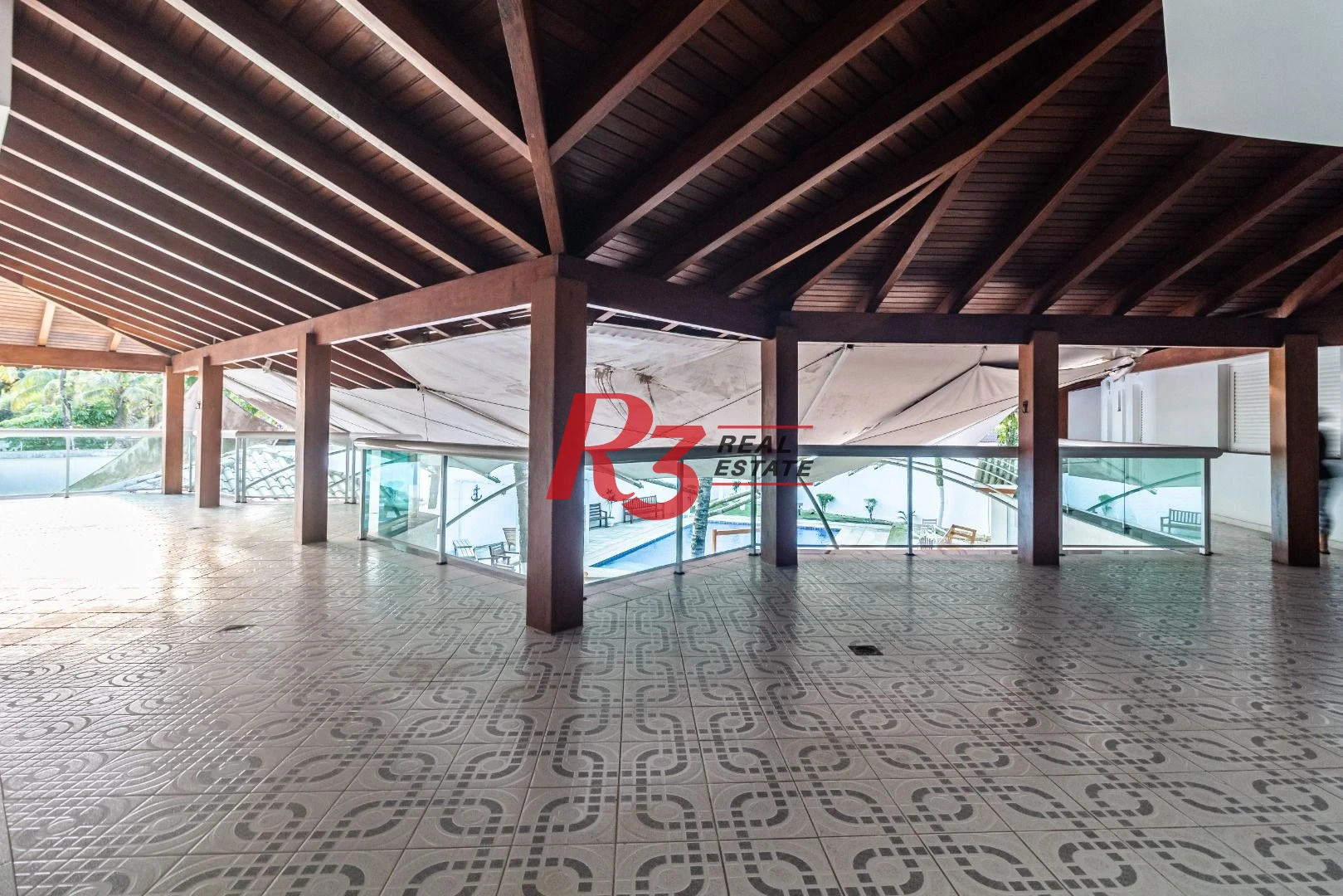 Sobrado à venda, 850 m² por R$ 4.000.000,00 - Balneário Praia do Pernambuco - Guarujá/SP