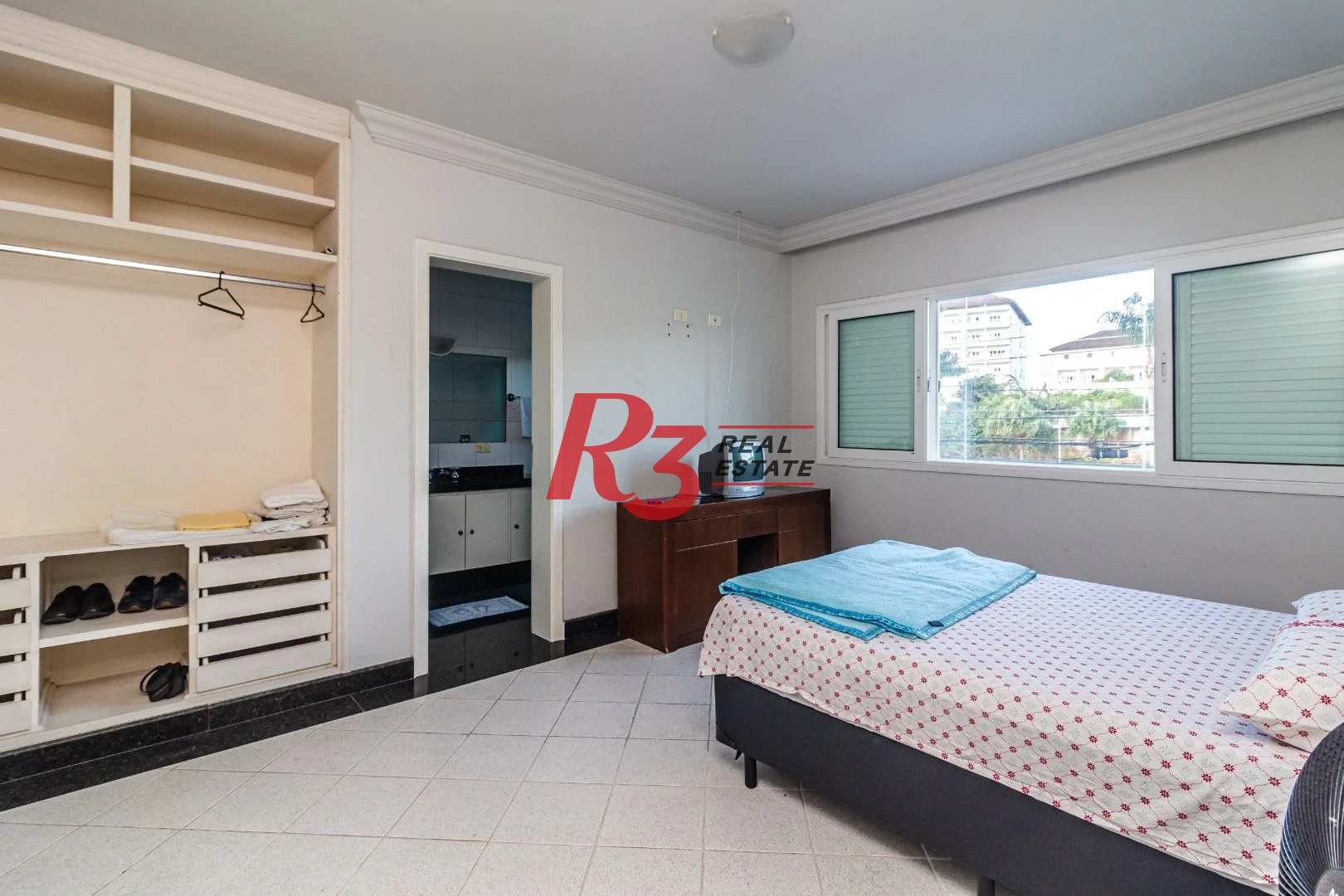 Sobrado à venda, 850 m² por R$ 4.000.000,00 - Balneário Praia do Pernambuco - Guarujá/SP