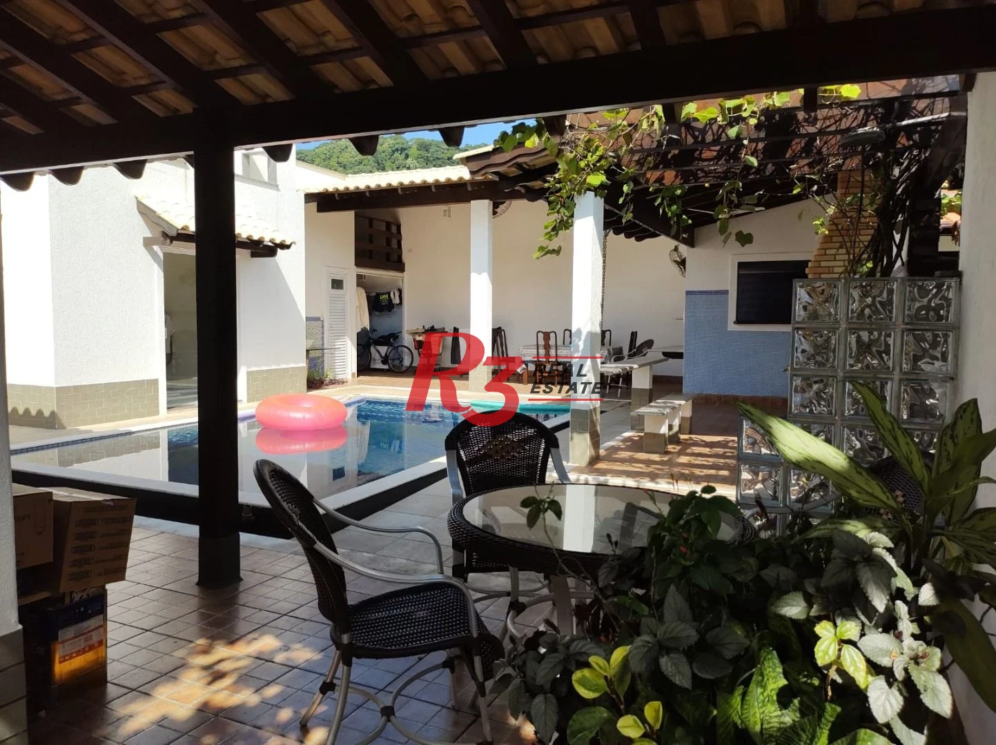 Casa com 4 dormitórios à venda, 360m² útil, R$ 1.250.000 - Praia do Tombo - Guarujá/SP