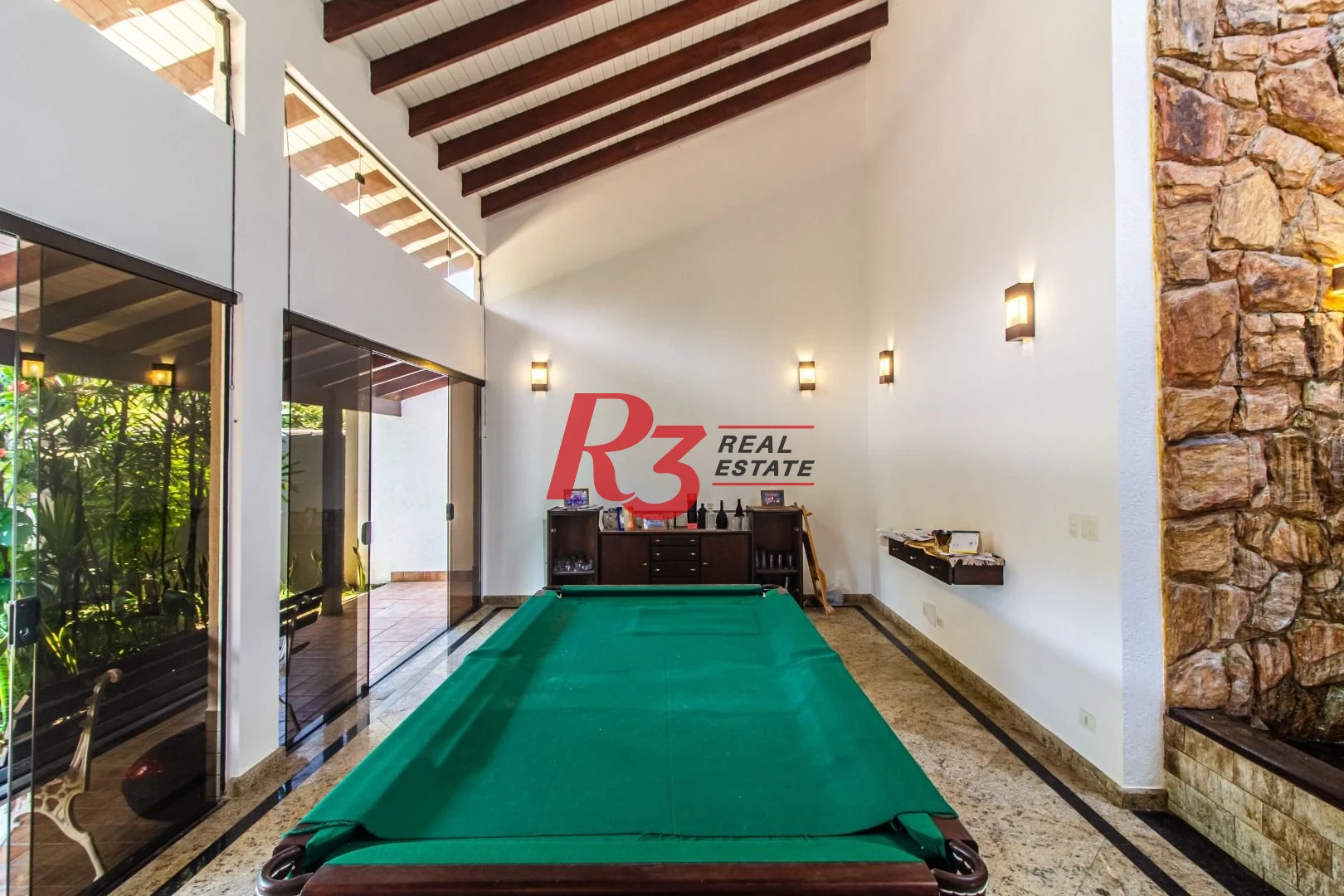 Casa com 4 dormitórios à venda, 360m² útil, R$ 1.250.000 - Praia do Tombo - Guarujá/SP