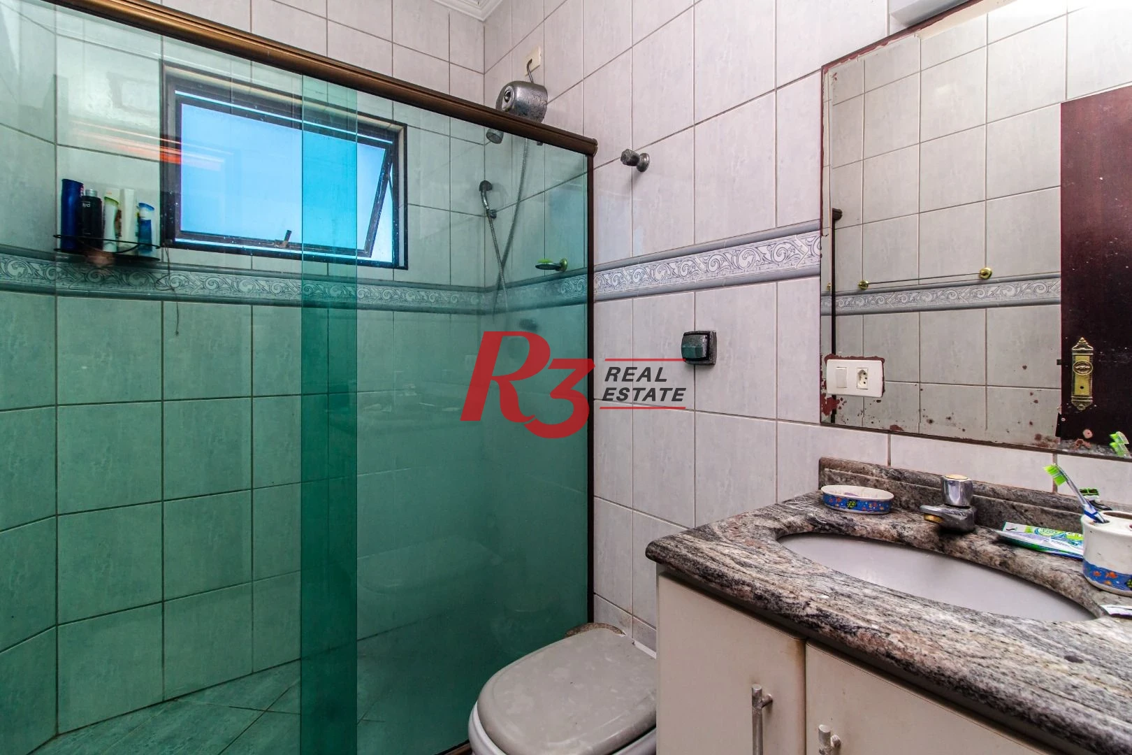 Casa com 4 dormitórios à venda, 360m² útil, R$ 1.250.000 - Praia do Tombo - Guarujá/SP