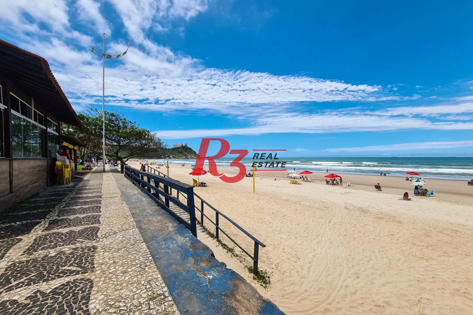 Casa com 4 dormitórios à venda, 360m² útil, R$ 1.250.000 - Praia do Tombo - Guarujá/SP