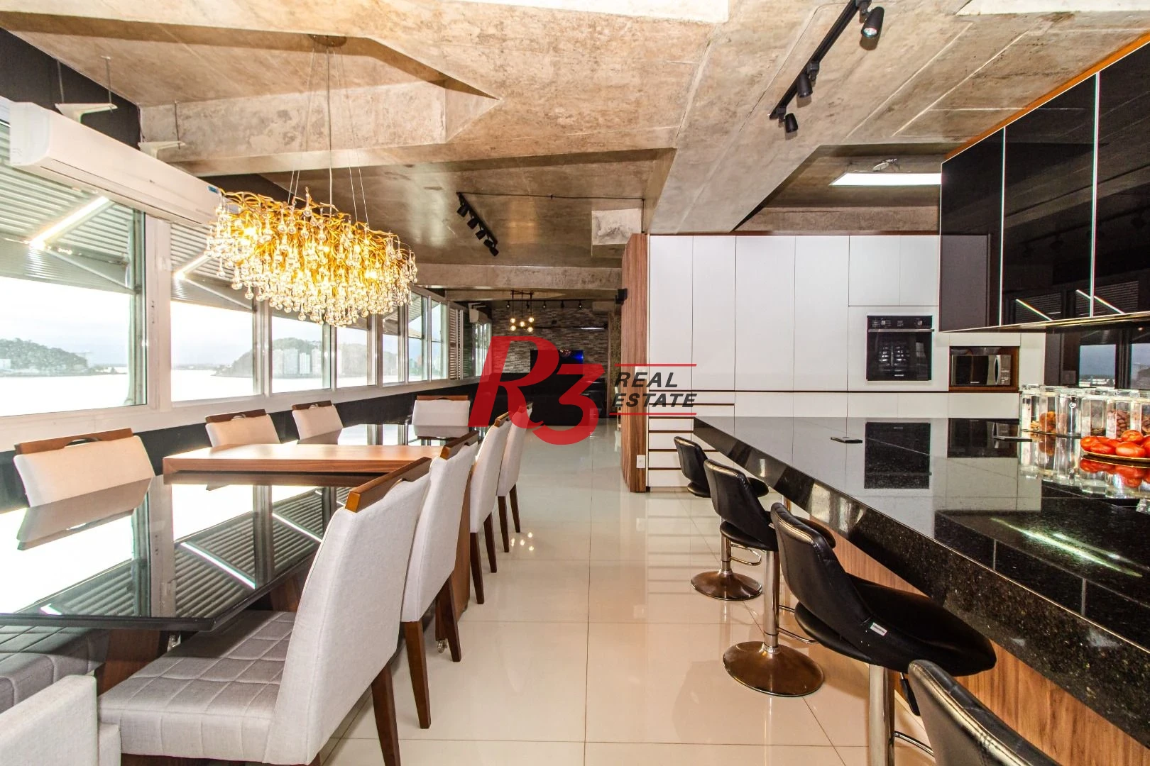 Apartamento com 5 dormitórios à venda, 320 m² por R$ 2.250.000,00 - Itararé - São Vicente/SP
