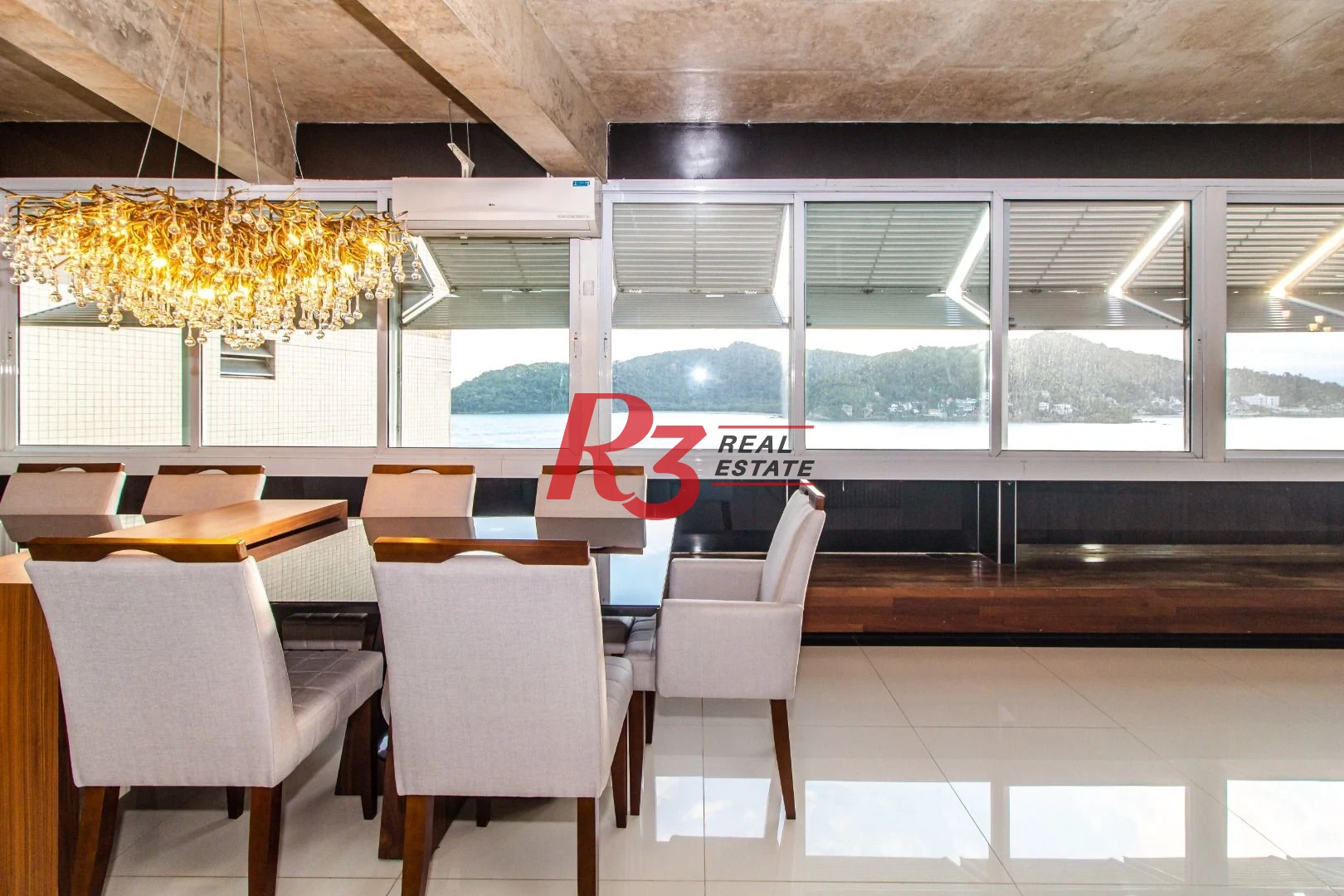 Apartamento com 5 dormitórios à venda, 320 m² por R$ 2.250.000,00 - Itararé - São Vicente/SP