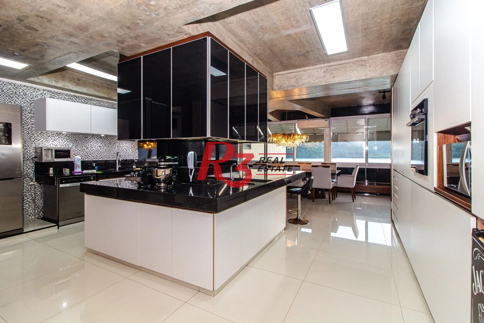 Apartamento com 5 dormitórios à venda, 320 m² por R$ 2.250.000,00 - Itararé - São Vicente/SP