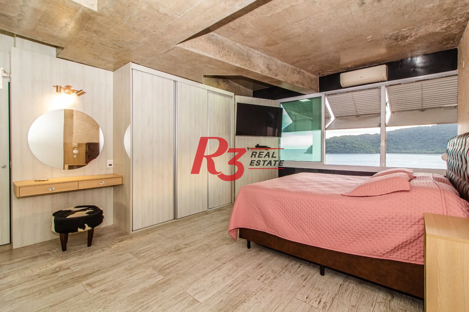 Apartamento com 5 dormitórios à venda, 320 m² por R$ 2.250.000,00 - Itararé - São Vicente/SP