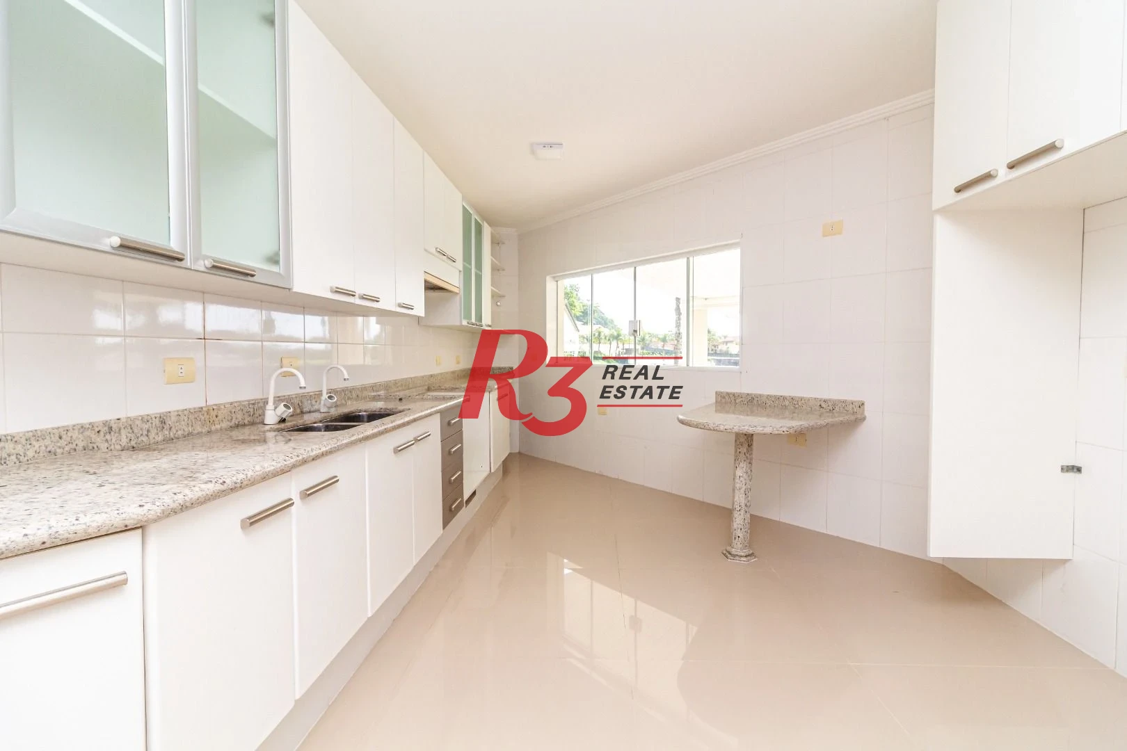 Casa com 5 dormitórios à venda, 1000 m² por R$ 13.400.000,00 - Santo Amaro - Guarujá/SP