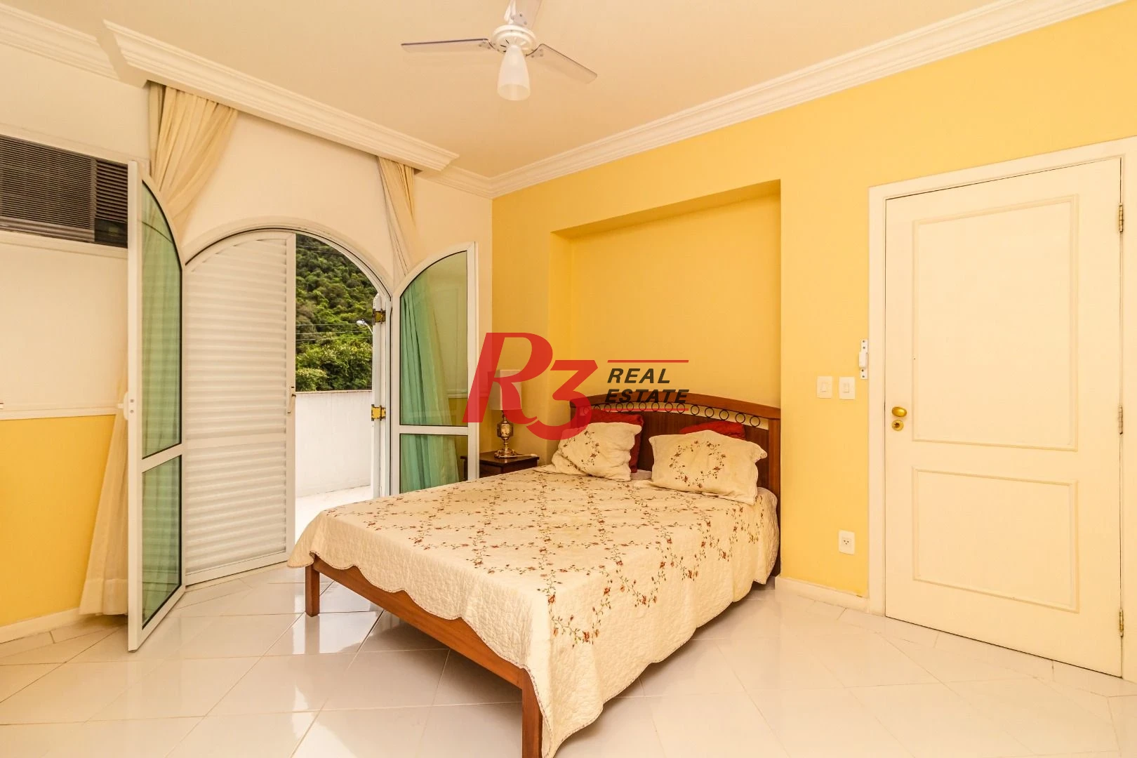 Casa com 5 dormitórios à venda, 900 m² por R$ 13.400.000,00 - Santo Amaro - Guarujá/SP