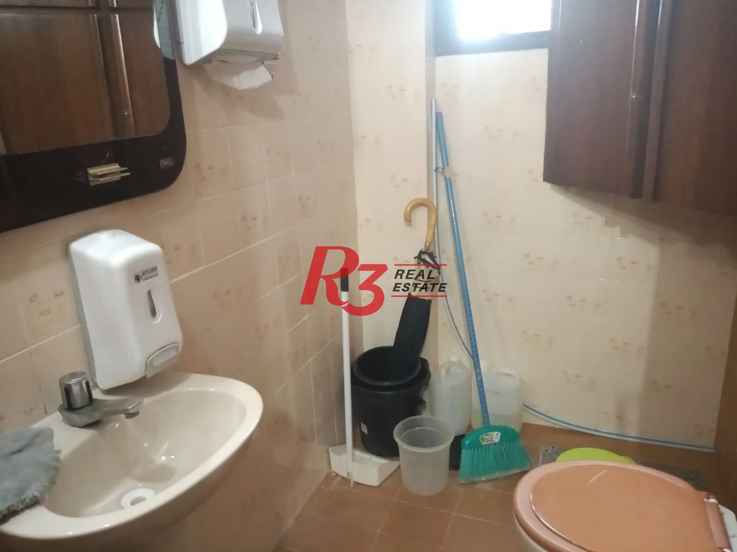 Sala, 122 m² - venda por R$ 650.000,00 ou aluguel por R$ 6.500,00/mês - Encruzilhada - Santos/SP