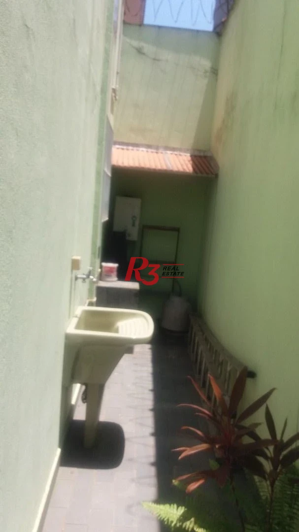Sobrado com 3 dormitórios para venda ou locação, 268 m² - Campo Grande - Santos/SP
