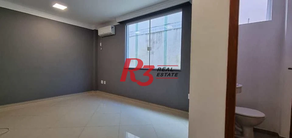 Sobrado com 3 dormitórios à venda, 110 m² por R$ 650.000,00 - José Menino - Santos/SP