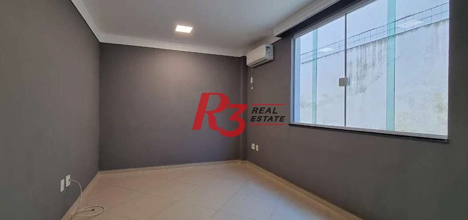 Sobrado com 3 dormitórios à venda, 110 m² por R$ 650.000,00 - José Menino - Santos/SP