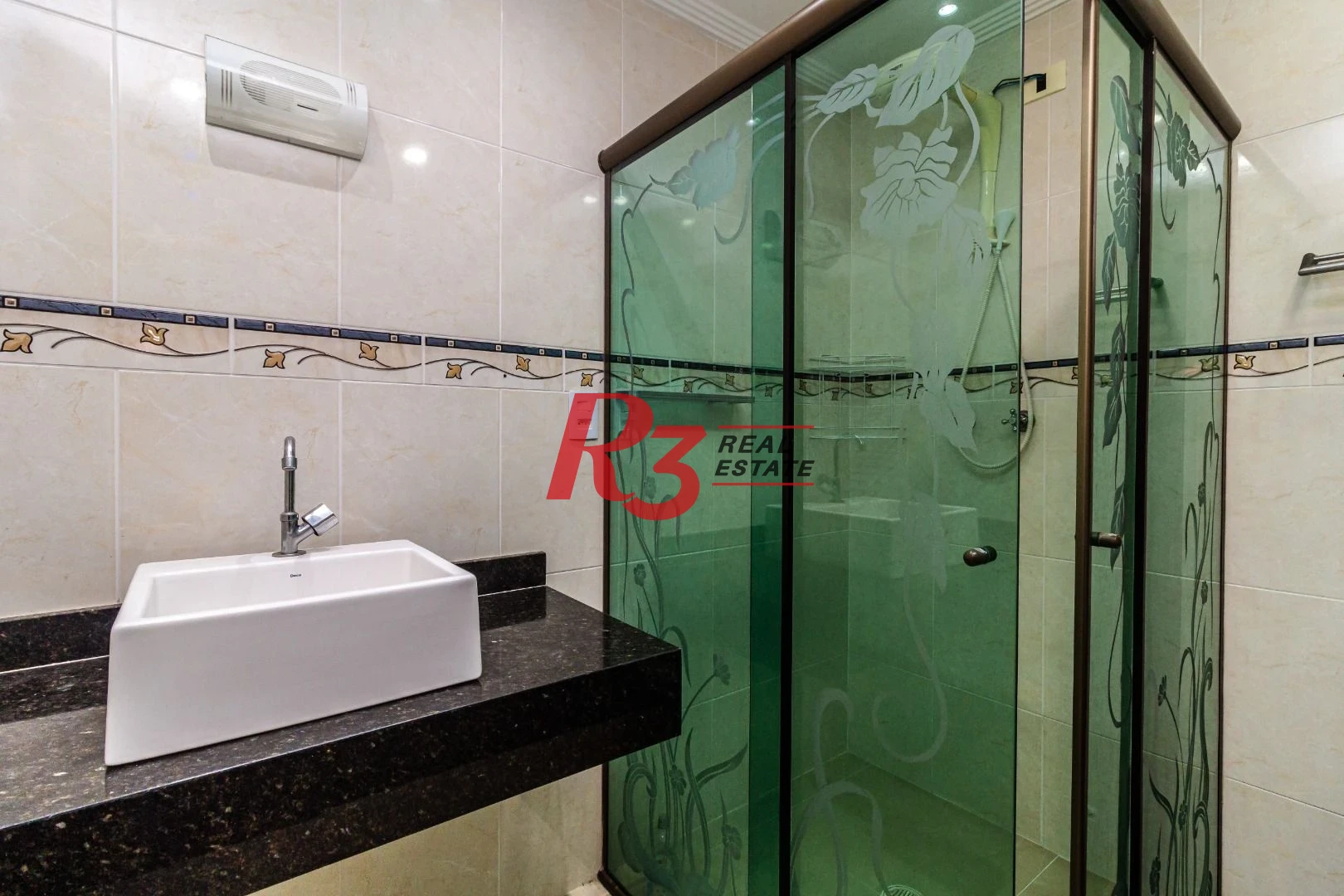 Apartamento com 3 dormitórios à venda, 168 m² - Tupi - Praia Grande/SP