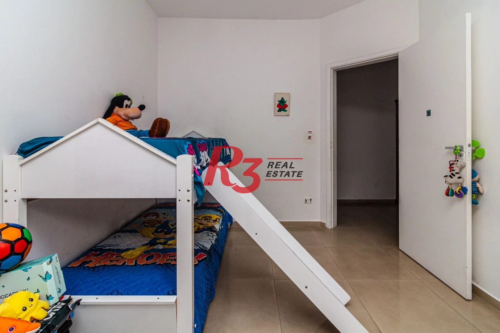 Casa com 5 dormitórios à venda, 303 m² - Vila Matias - Santos/SP