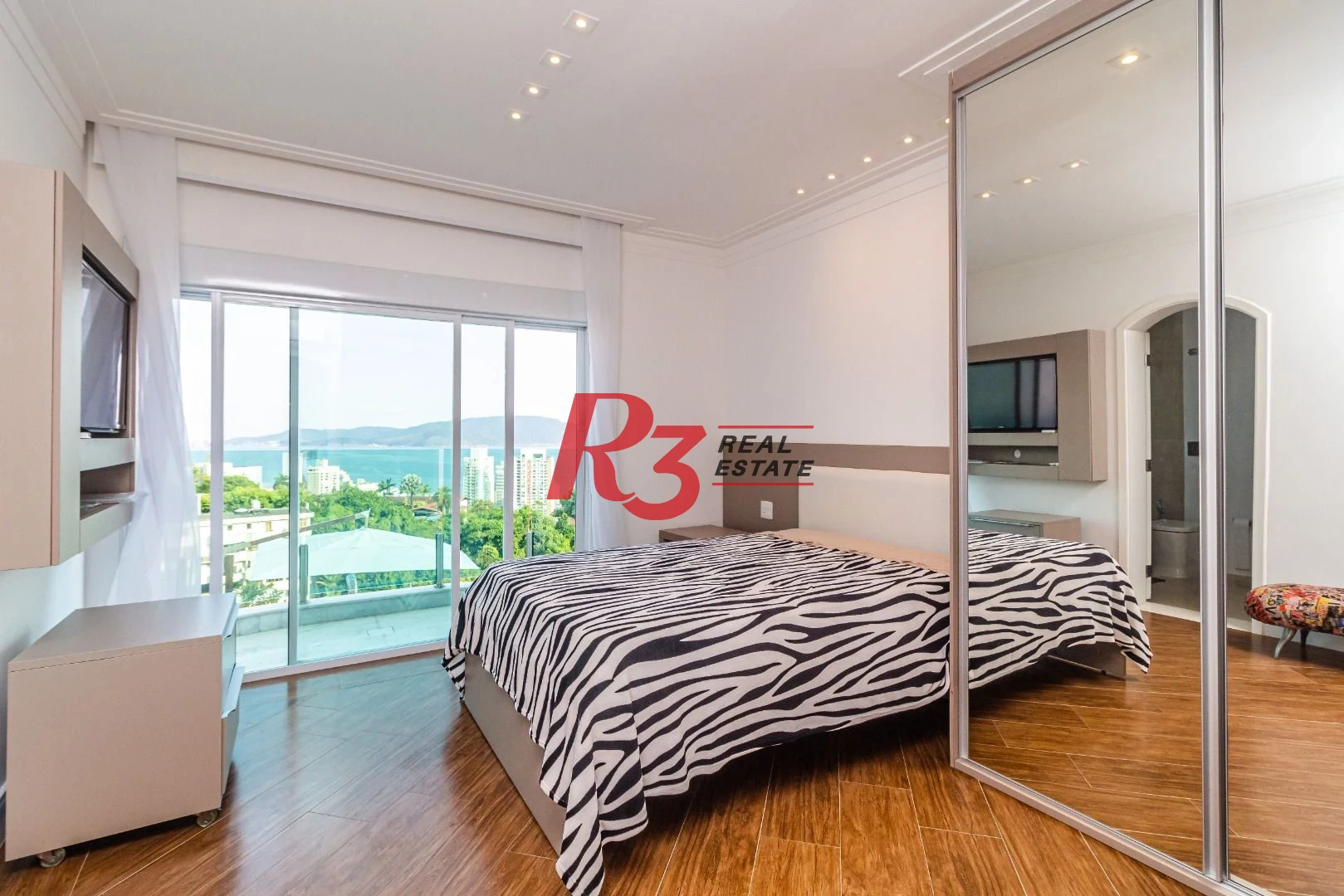 Casa com 11 dormitórios, 2800 m² - venda por R$ 35.000.000,00 ou aluguel por R$ 180.000,00/mês - Morro Santa Terezinha - Santos/SP