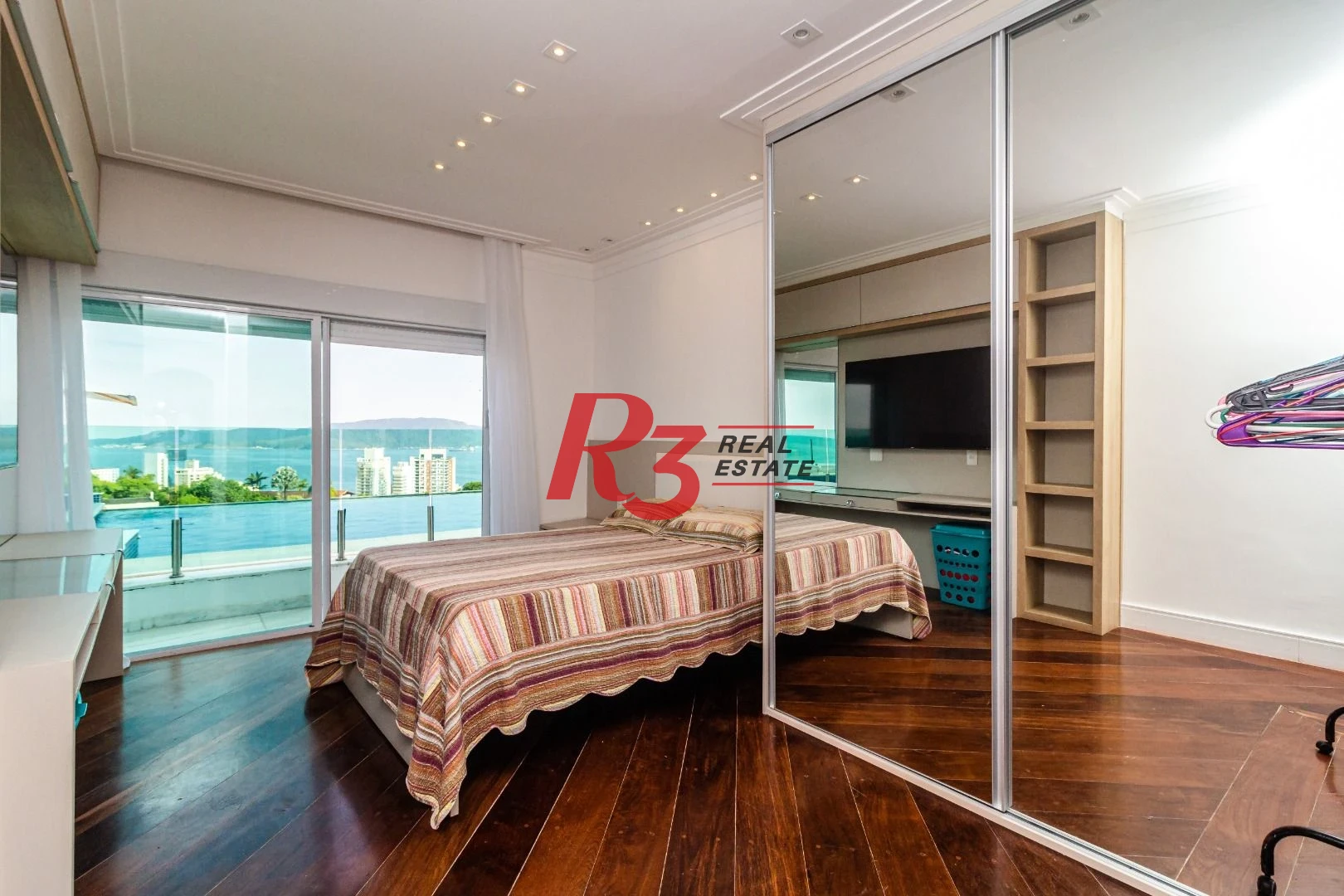 Casa com 11 dormitórios, 2800 m² - venda por R$ 35.000.000,00 ou aluguel por R$ 180.000,00/mês - Morro Santa Terezinha - Santos/SP