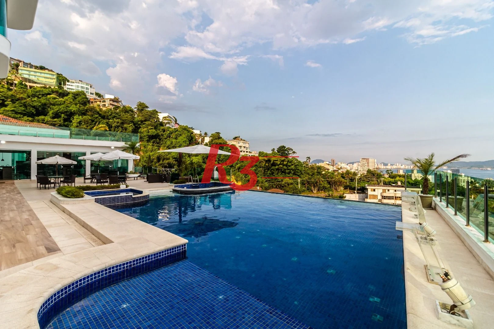 Casa com 11 dormitórios, 2800 m² - venda por R$ 35.000.000,00 ou aluguel por R$ 180.000,00/mês - Morro Santa Terezinha - Santos/SP