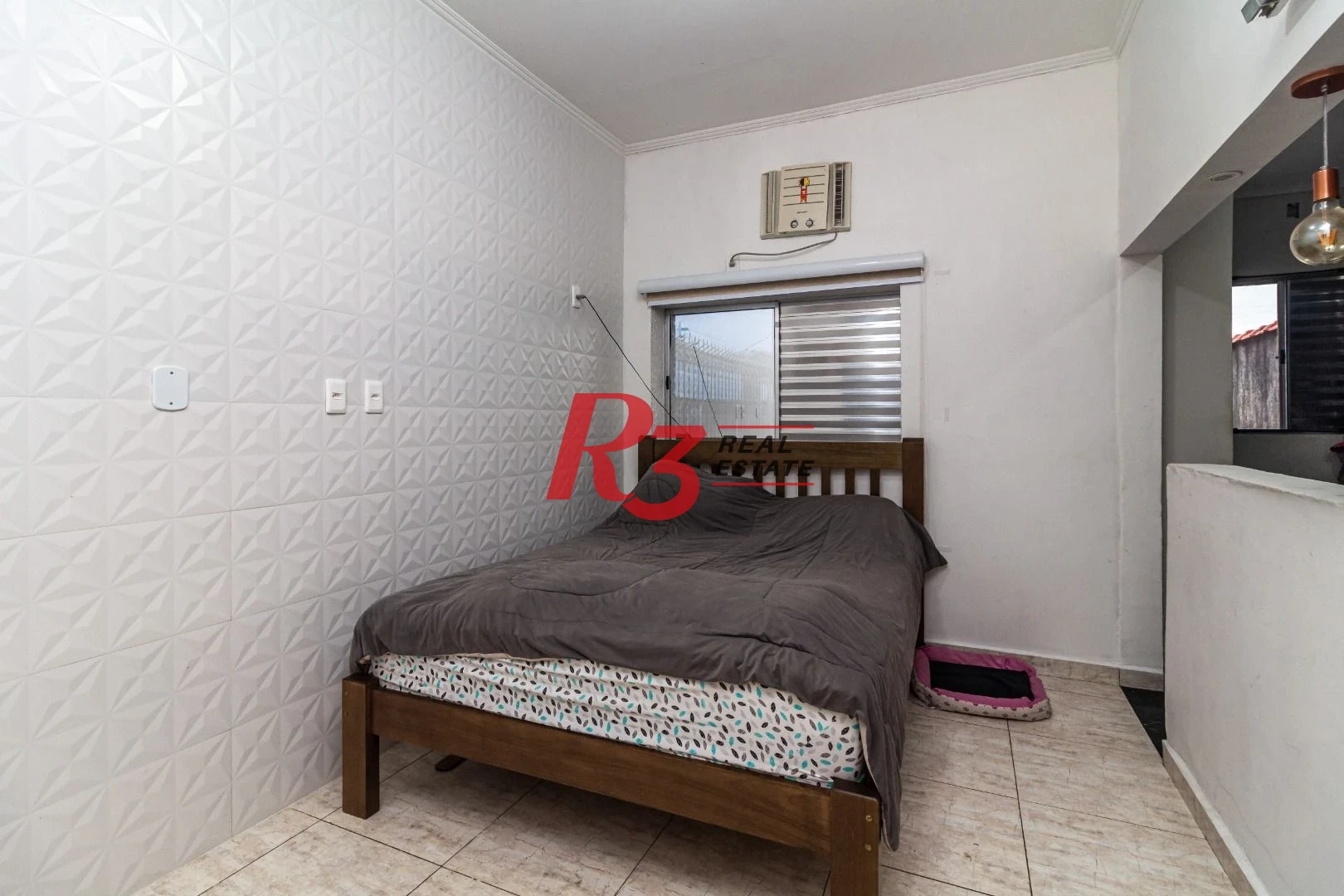 Sobrado com 3 dormitórios à venda, 139 m² por R$ 765.000,00 - Marapé - Santos/SP