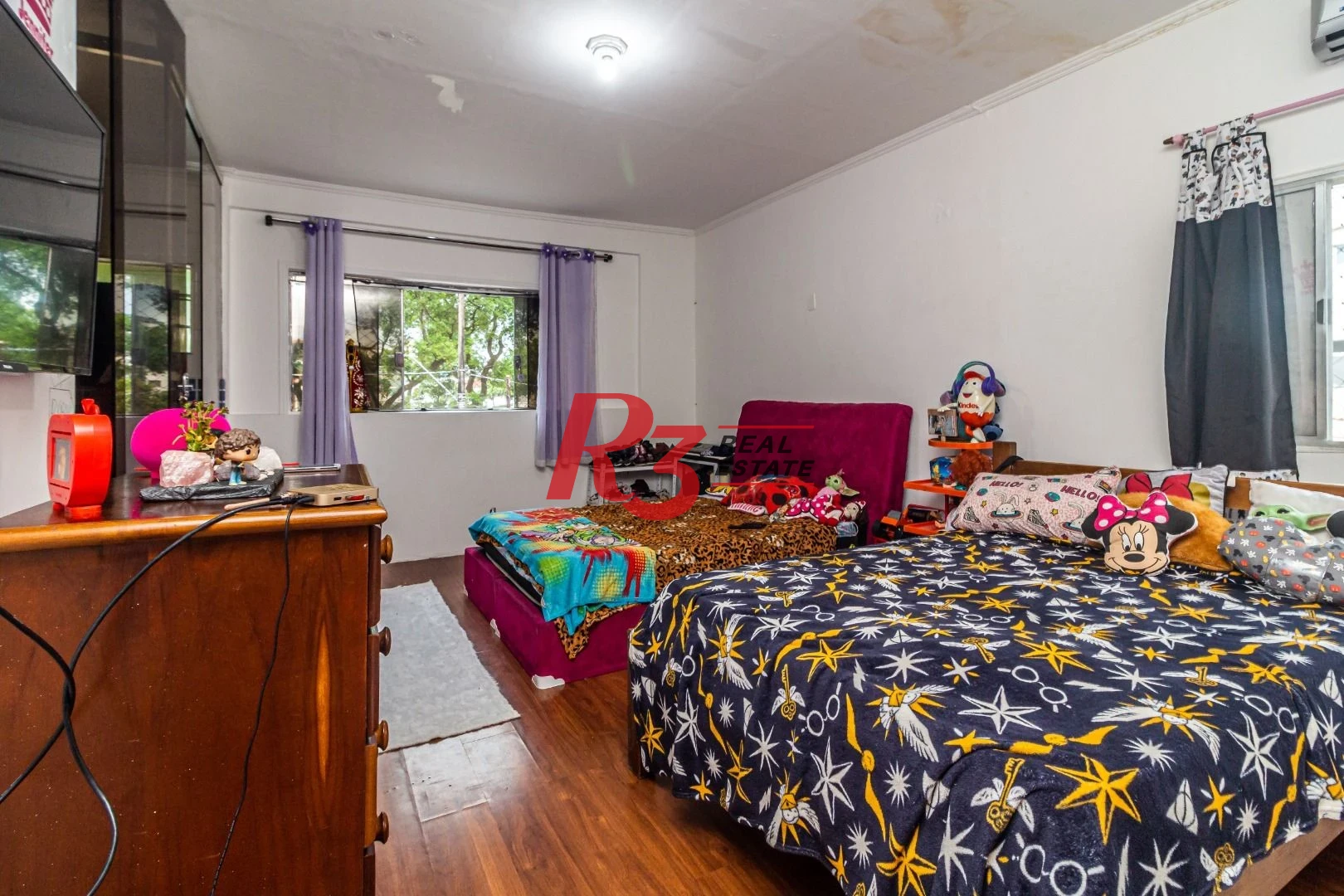 Sobrado com 3 dormitórios à venda, 139 m² por R$ 765.000,00 - Marapé - Santos/SP