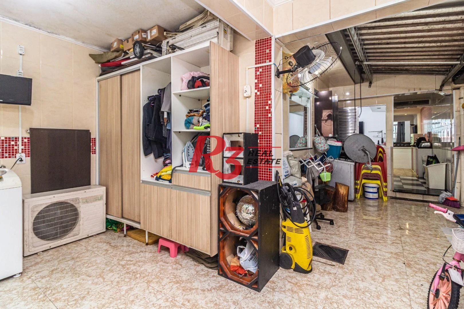 Sobrado com 3 dormitórios à venda, 139 m² por R$ 765.000,00 - Marapé - Santos/SP