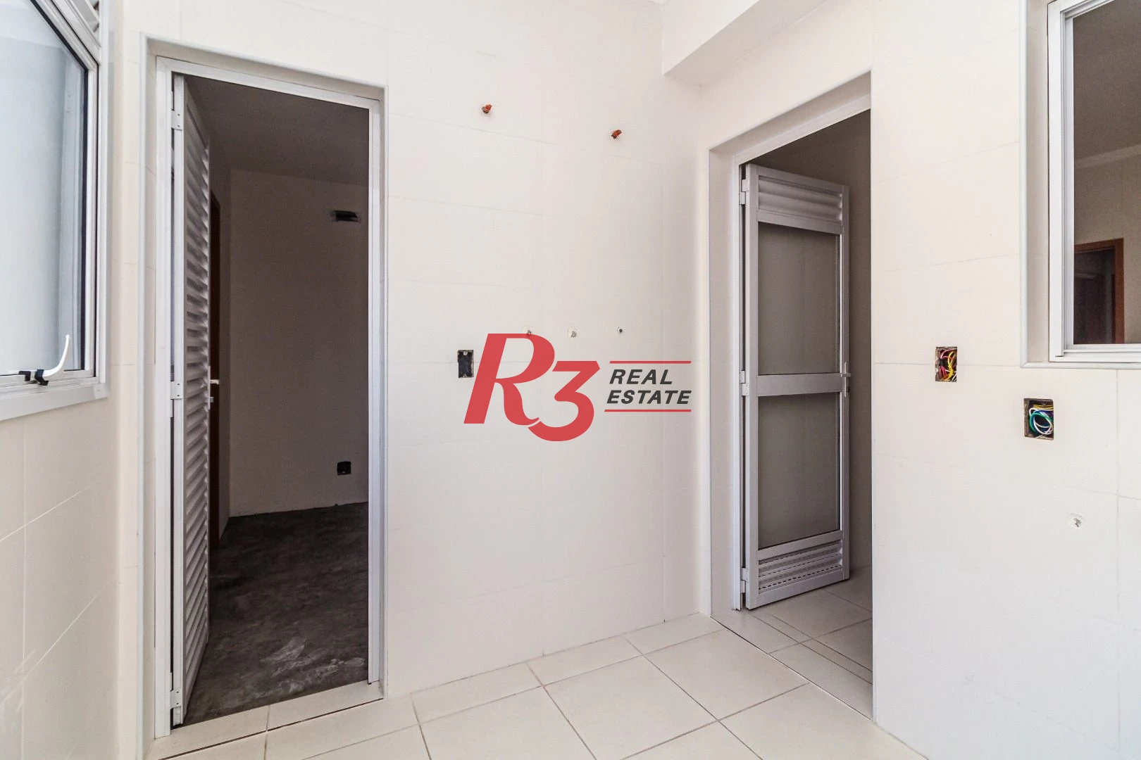 Apartamento com 3 dormitórios à venda, 128 m² - Embaré - Santos/SP