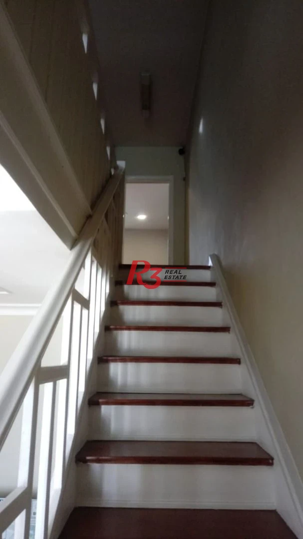 Sobrado com 3 dormitórios à venda, 100 m² - Encruzilhada - Santos/SP