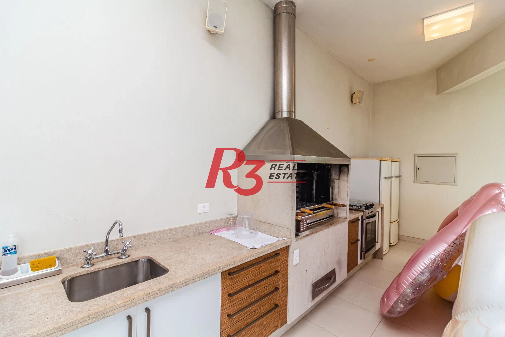 Casa no Condomínio Santa Terezinha com 5 suiítes à venda, 1200 m² - Vista espetacular