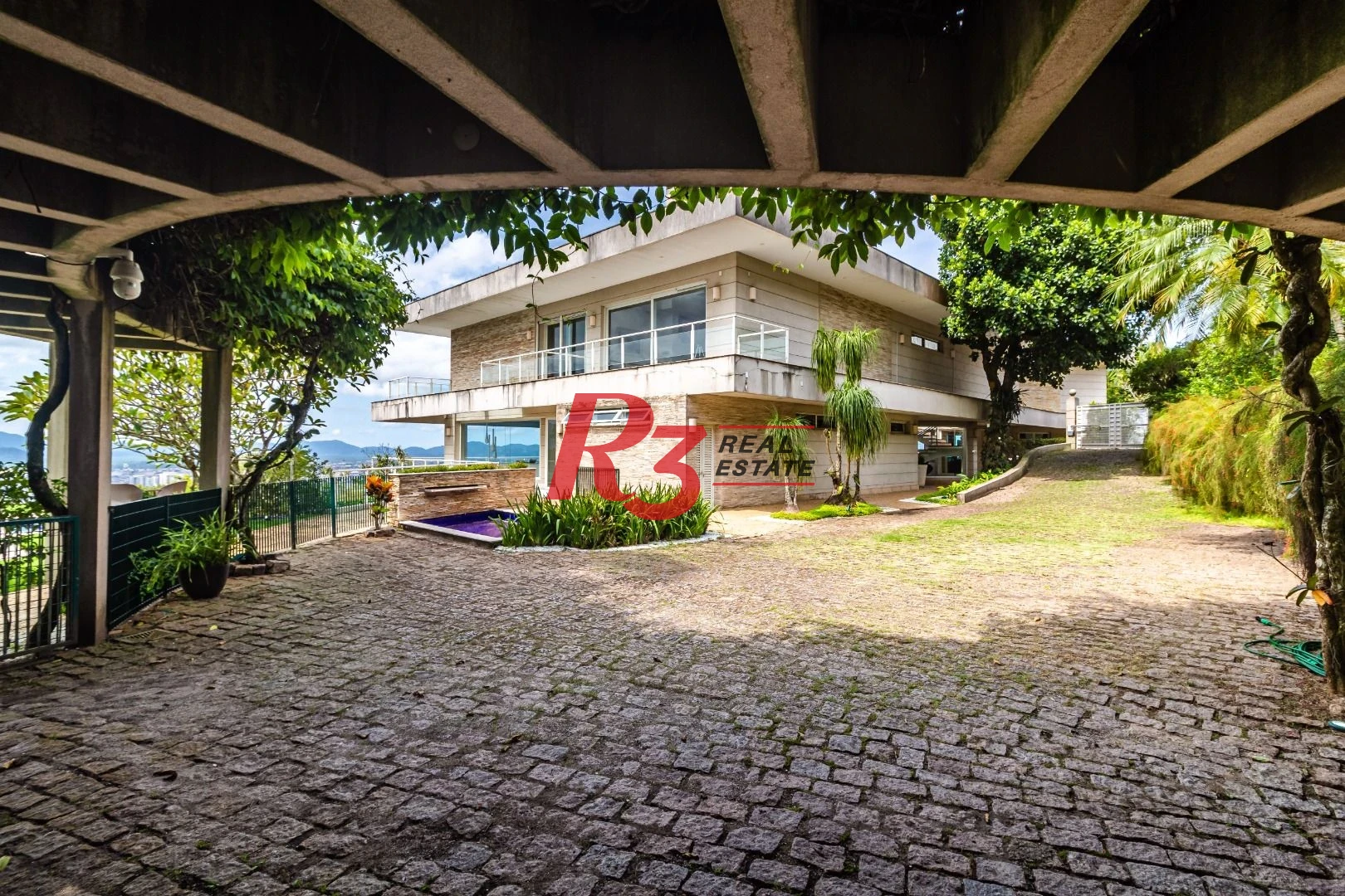 Casa no Condomínio Santa Terezinha com 5 suiítes à venda, 1200 m² - Vista espetacular