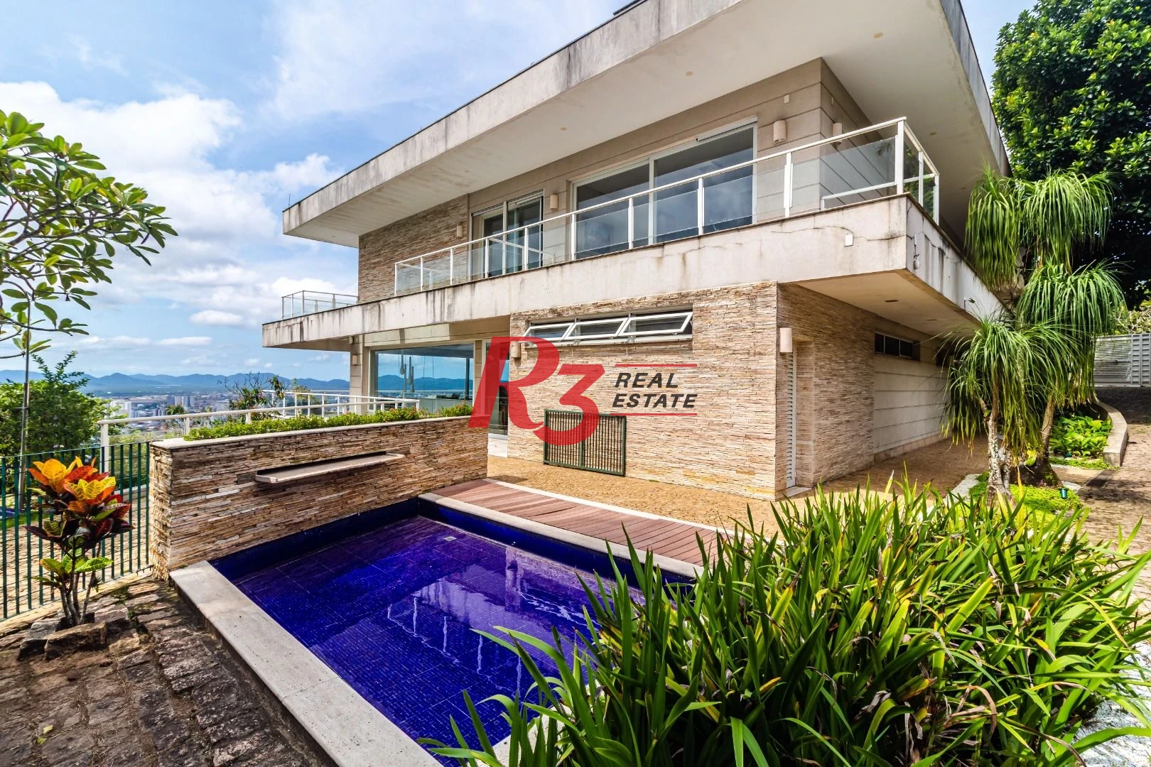 Casa no Condomínio Santa Terezinha com 5 suiítes à venda, 1200 m² - Vista espetacular