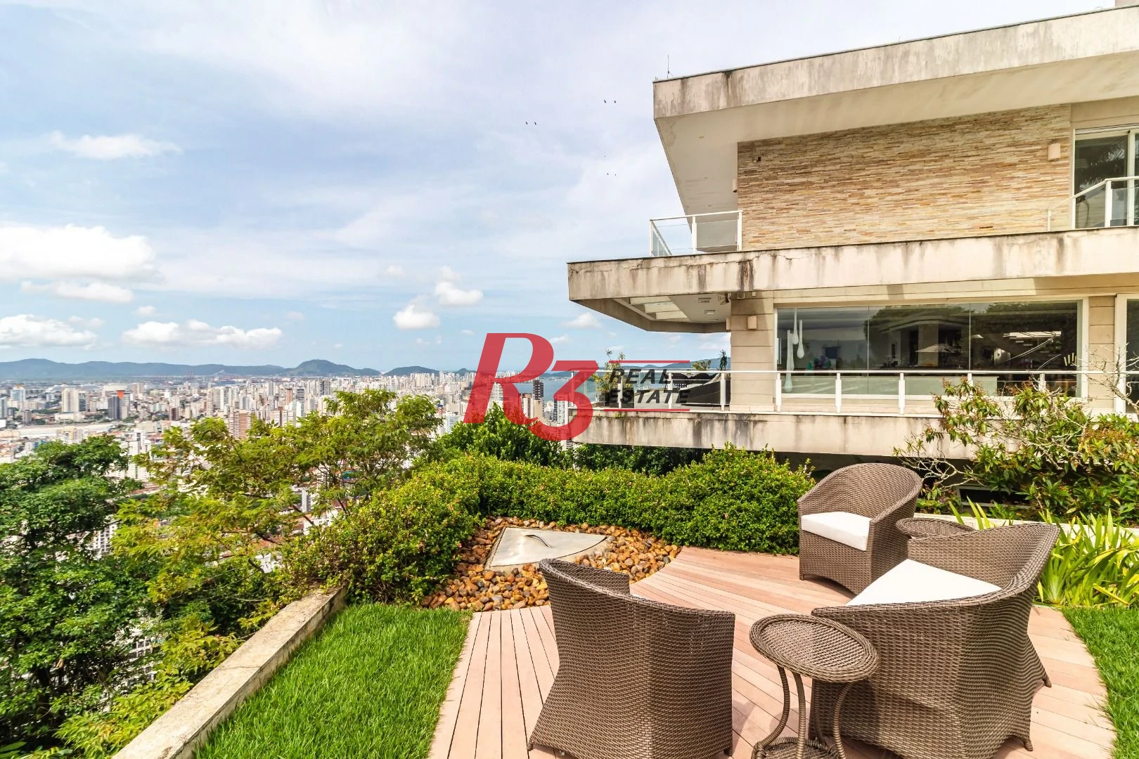 Casa no Condomínio Santa Terezinha com 5 suiítes à venda, 1200 m² - Vista espetacular