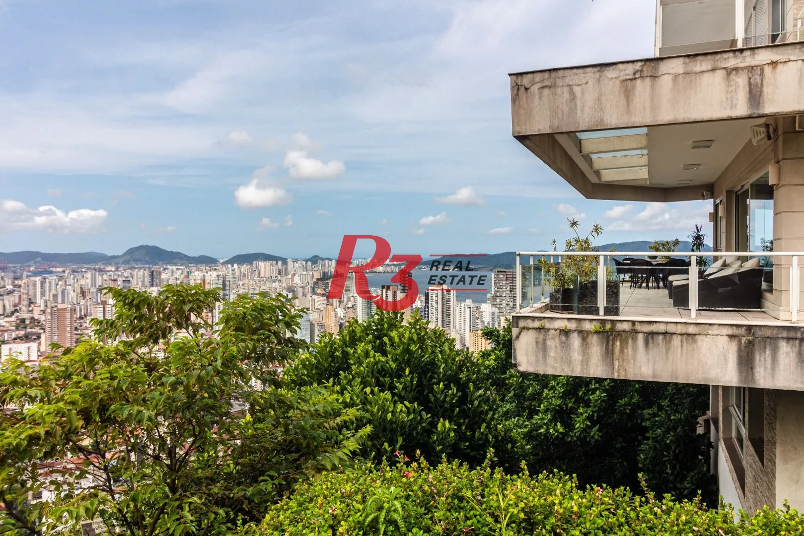 Casa no Condomínio Santa Terezinha com 5 suiítes à venda, 1200 m² - Vista espetacular