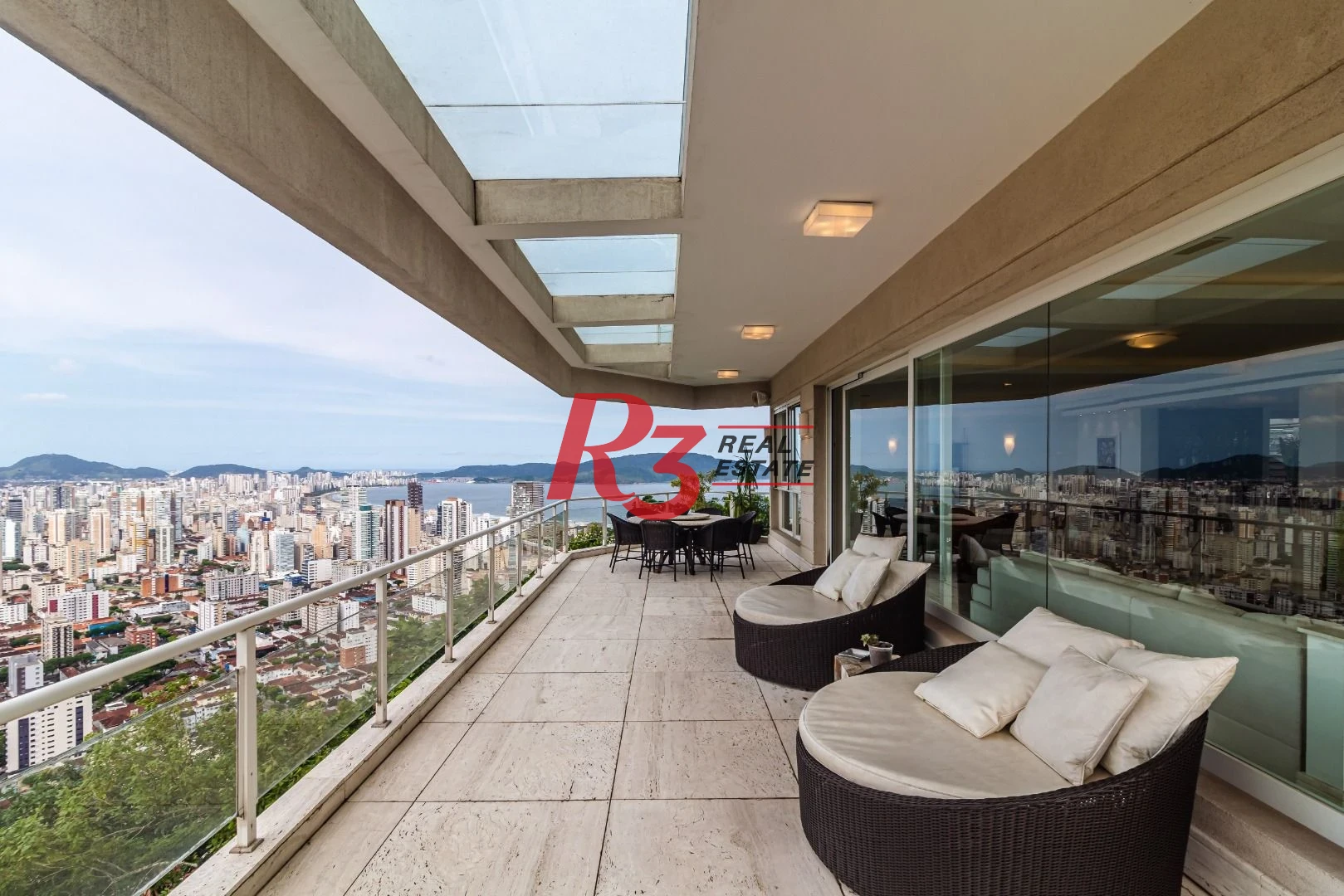Casa no Condomínio Santa Terezinha com 5 suiítes à venda, 1200 m² - Vista espetacular