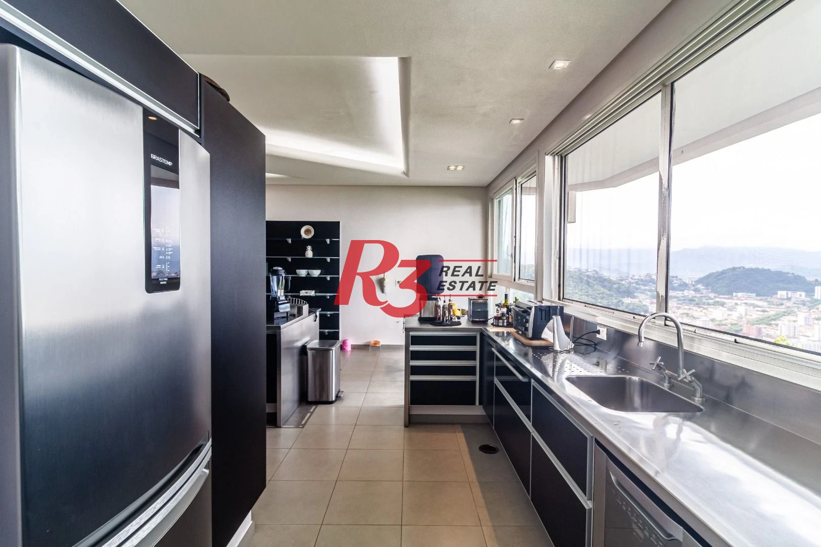 Casa no Condomínio Santa Terezinha com 5 suiítes à venda, 1200 m² - Vista espetacular