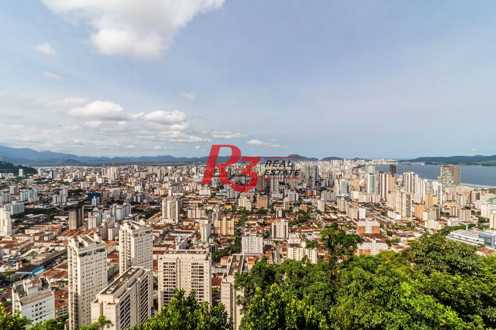 Casa no Condomínio Santa Terezinha com 5 suiítes à venda, 1200 m² - Vista espetacular