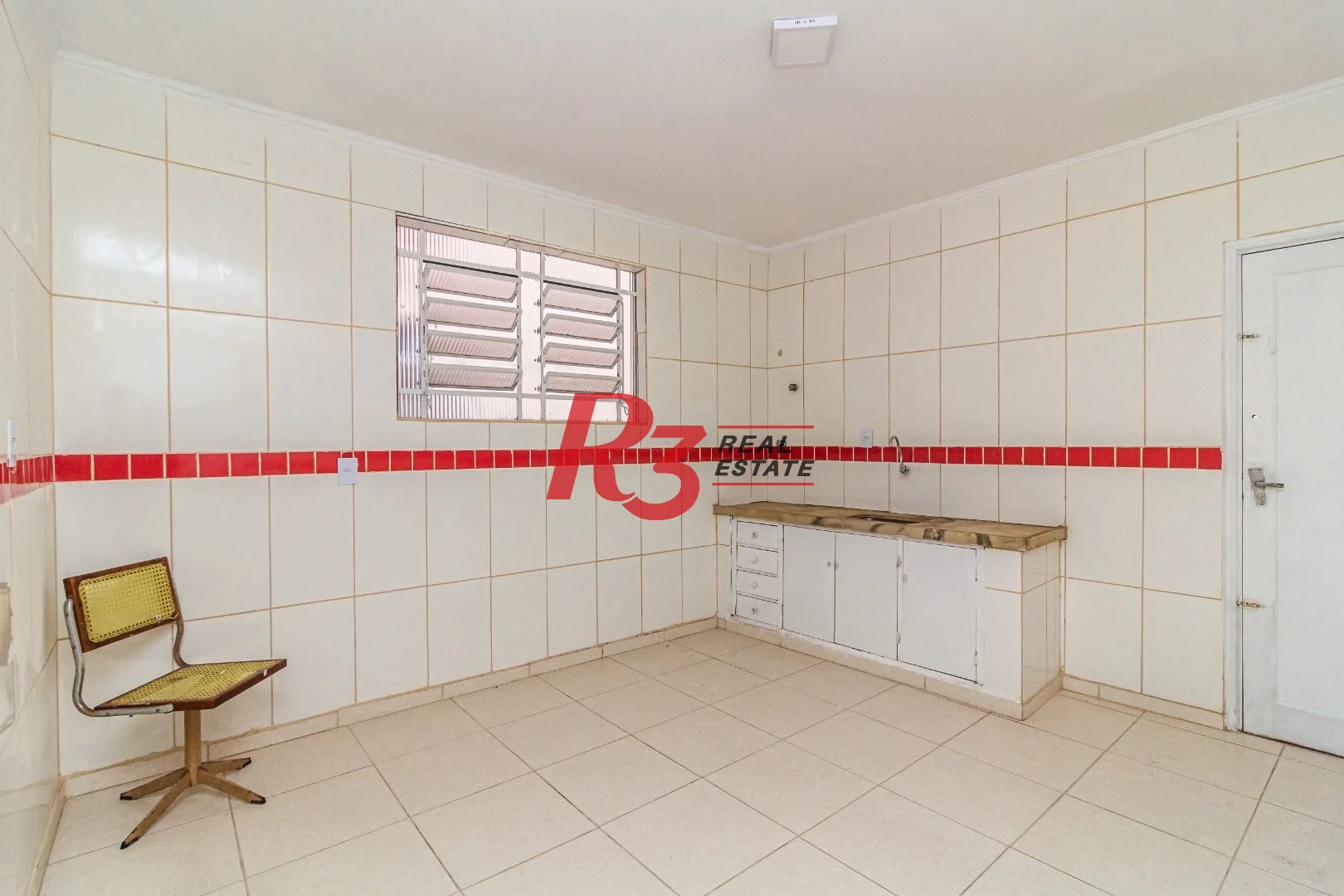 Prédio para alugar, 217 m² por R$ 15.300,00/mês - Estuário - Santos/SP