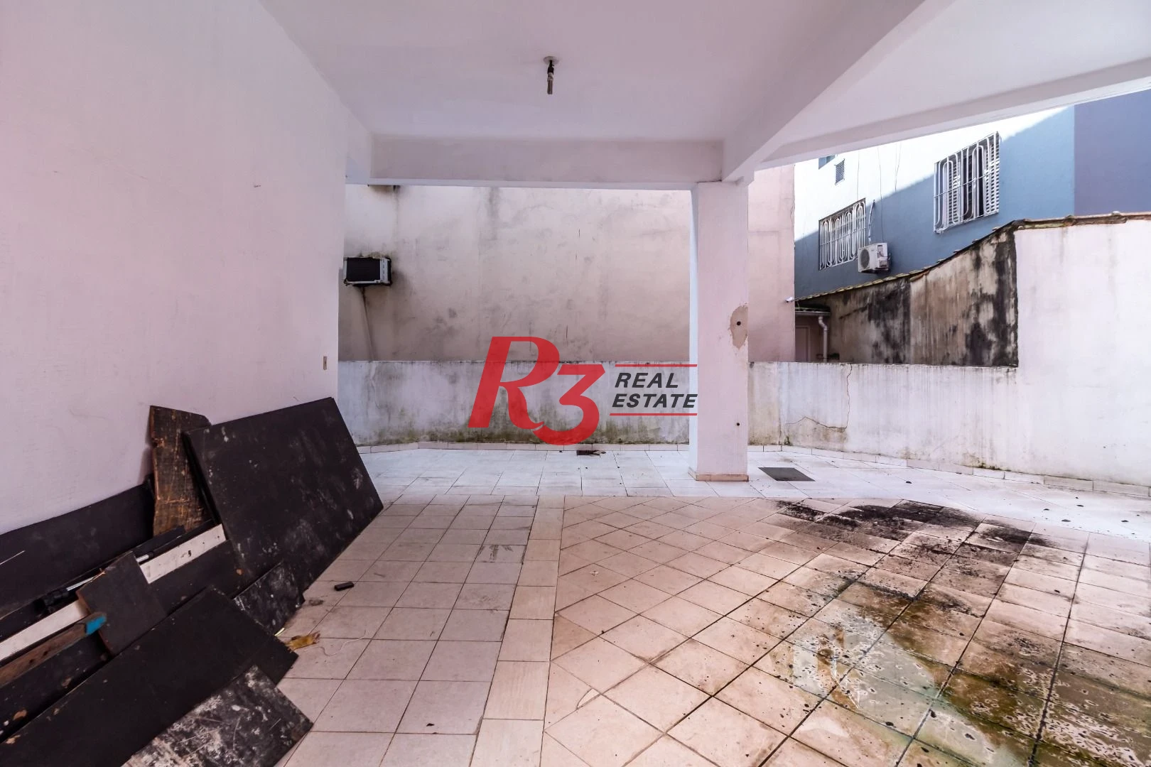 Prédio para alugar, 217 m² por R$ 15.300,00/mês - Estuário - Santos/SP