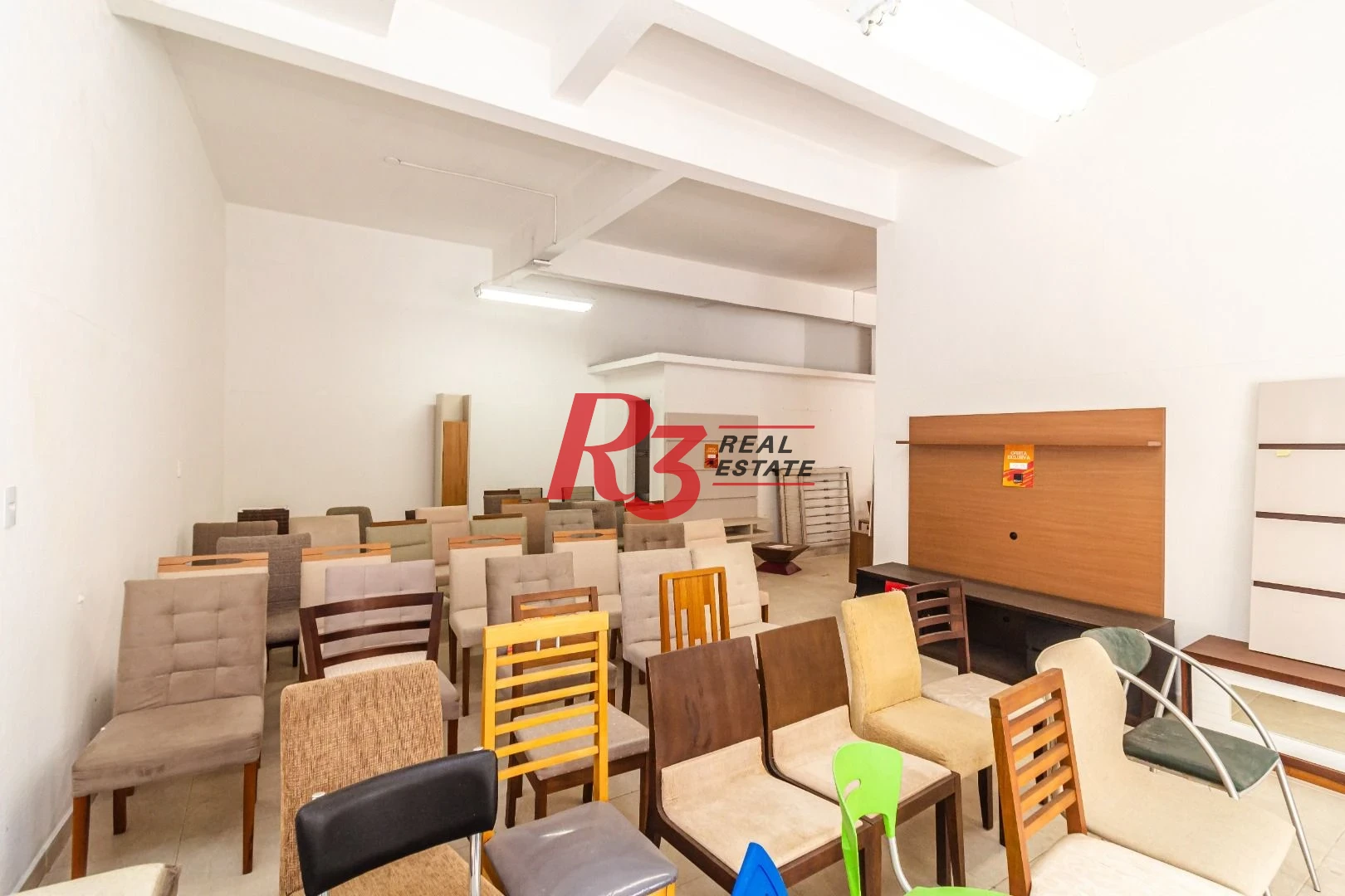 Prédio para alugar, 217 m² por R$ 15.300,00/mês - Estuário - Santos/SP