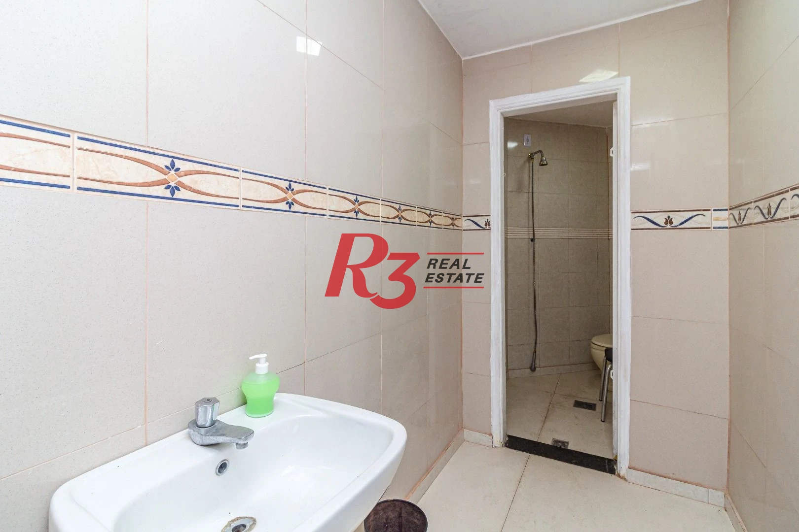 Prédio para alugar, 217 m² por R$ 15.300,00/mês - Estuário - Santos/SP