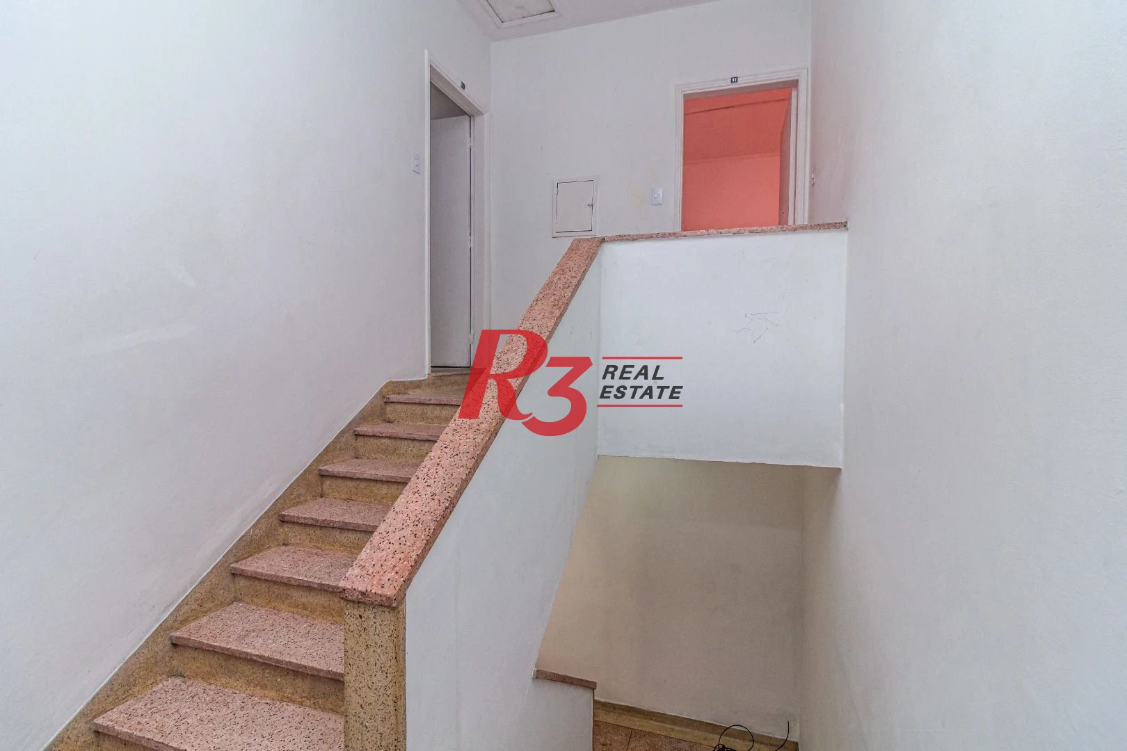 Prédio para alugar, 217 m² por R$ 15.300,00/mês - Estuário - Santos/SP
