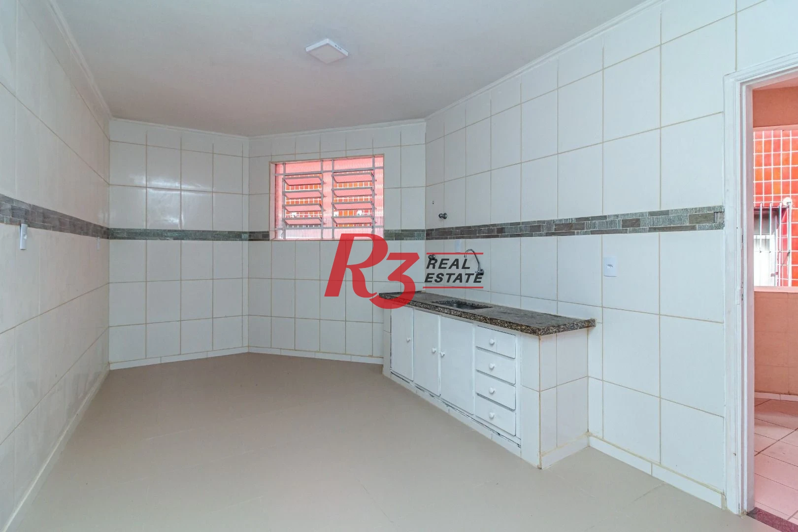 Prédio para alugar, 217 m² por R$ 15.300,00/mês - Estuário - Santos/SP