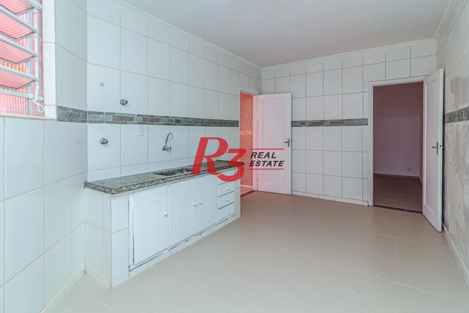 Prédio para alugar, 217 m² por R$ 15.300,00/mês - Estuário - Santos/SP
