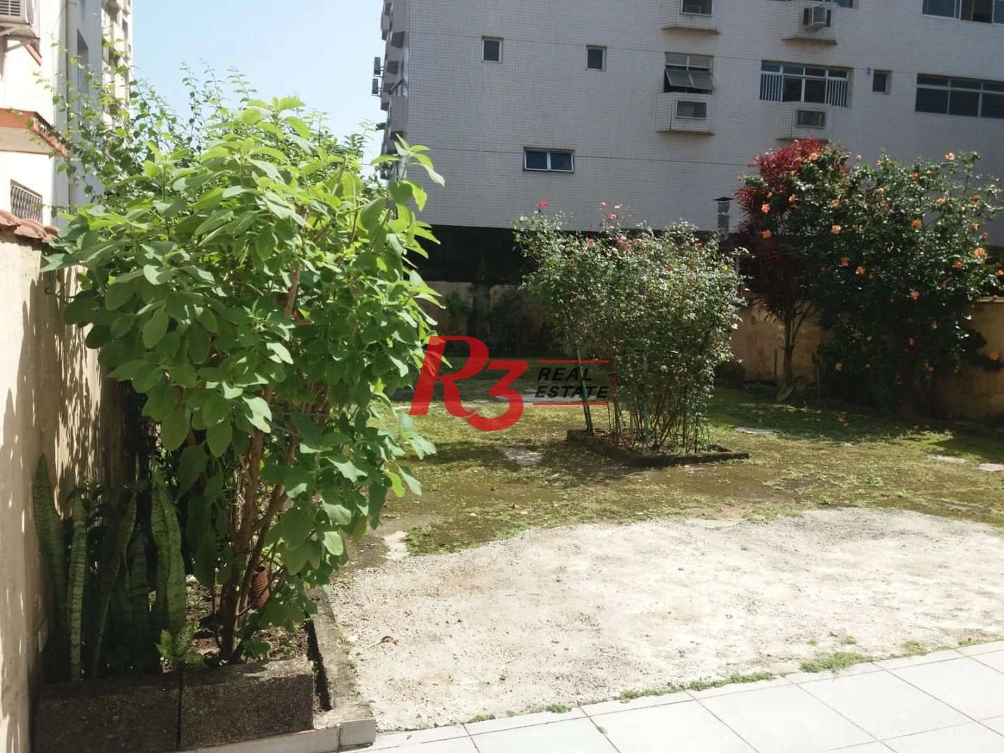Sobrado à venda, 77 m² por R$ 670.000,00 - Ponta da Praia - Santos/SP