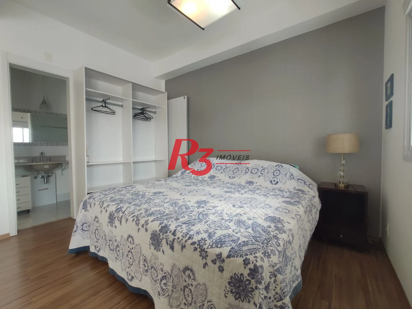Apartamento com 1 dormitório para alugar, 47 m² por R$ 4.500,00/mês - Boqueirão - Santos/SP
