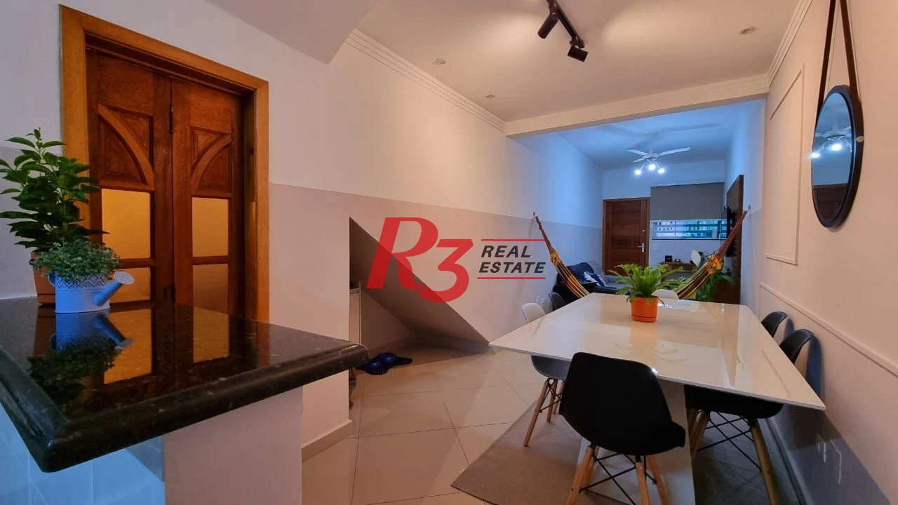 Casa com 2 dormitórios à venda, 110 m² - Boqueirão - Santos/SP