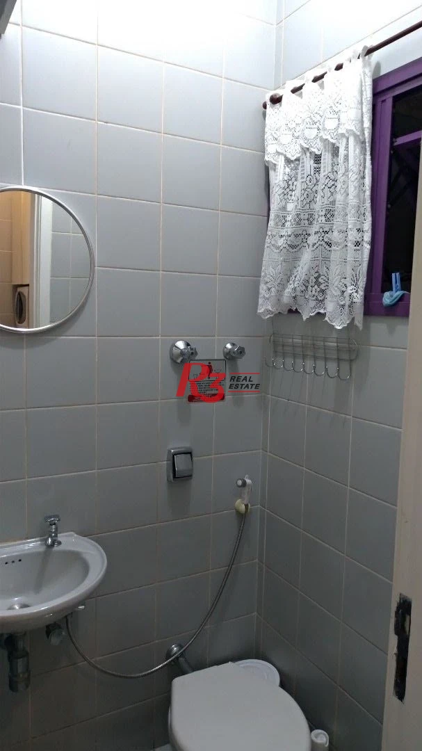 Conjunto comercial duplex a venda em Santos, na Avenida Dona Ana Costa.