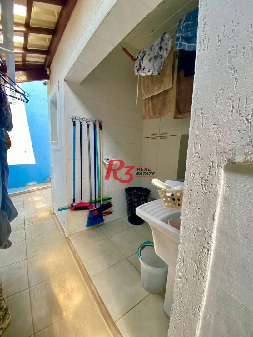 Sobrado com 4 dormitórios à venda, 173 m² - Solemar - Praia Grande/SP