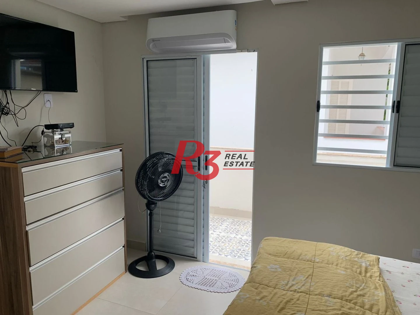 Sobrado com 3 dormitórios à venda, 138 m² por R$ 1.200.000,00 - Boqueirão - Santos/SP