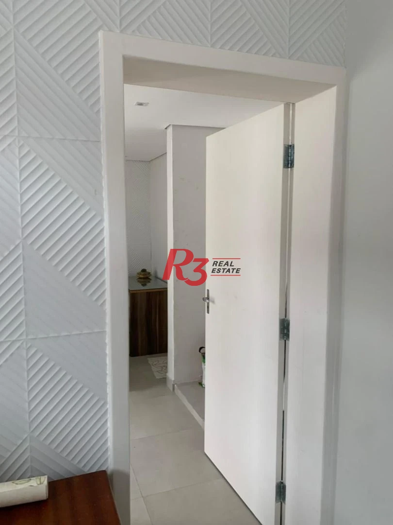 Sobrado com 3 dormitórios à venda, 138 m² por R$ 1.200.000,00 - Boqueirão - Santos/SP