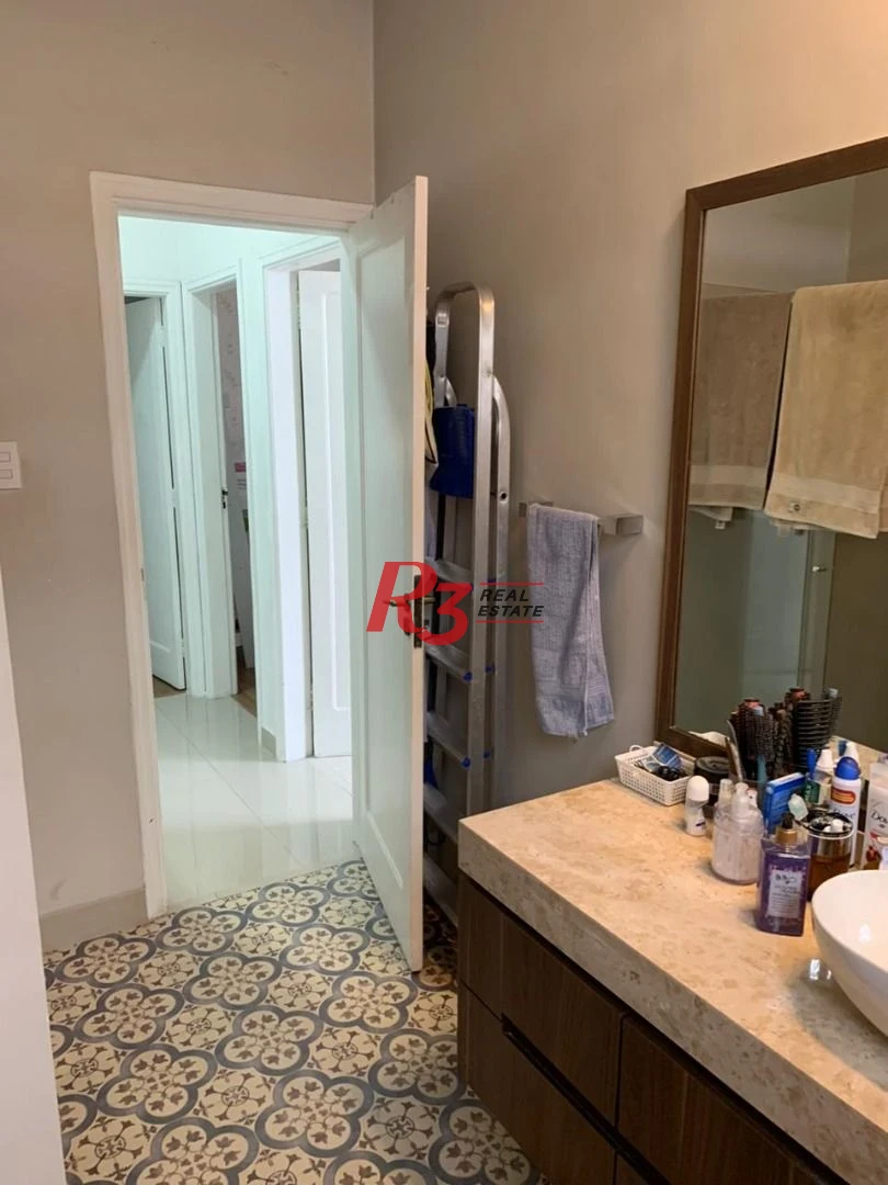 Sobrado com 3 dormitórios à venda, 138 m² por R$ 1.200.000,00 - Boqueirão - Santos/SP