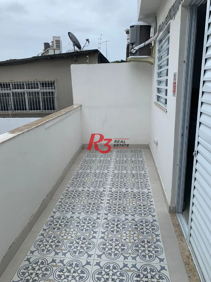 Sobrado com 3 dormitórios à venda, 138 m² por R$ 1.200.000,00 - Boqueirão - Santos/SP